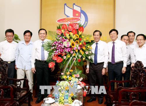 Đồng chí Trần Thanh Mẫn thăm, chúc mừng Hội Nhà báo Việt Nam, Thông tấn xã Việt Nam ảnh 2